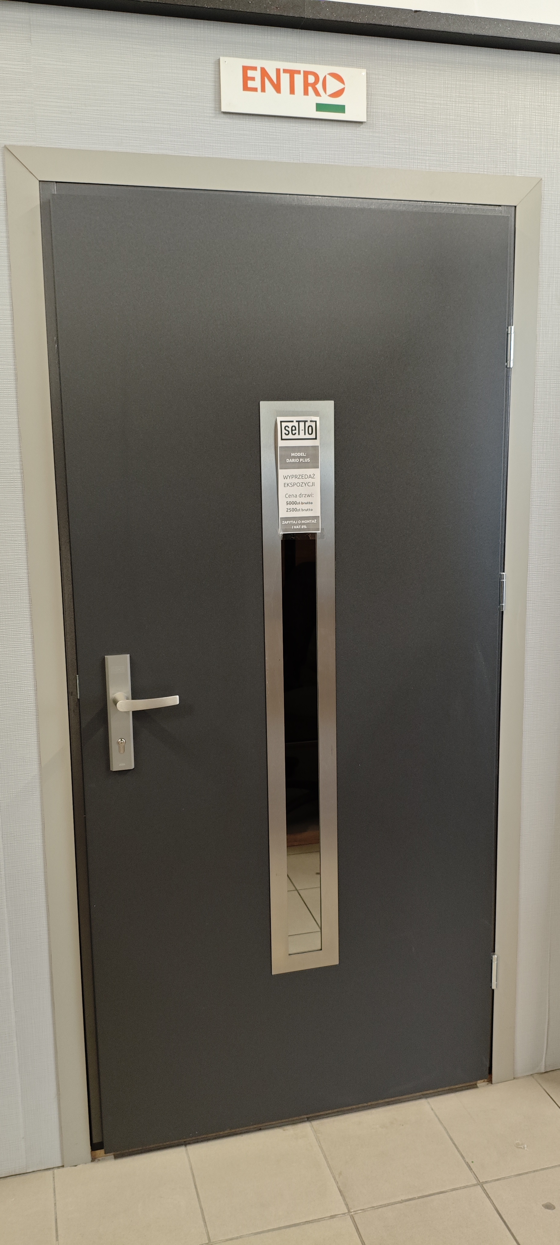 Drzwi zewnętrzne wyprzedaż zmiana ekspozycji