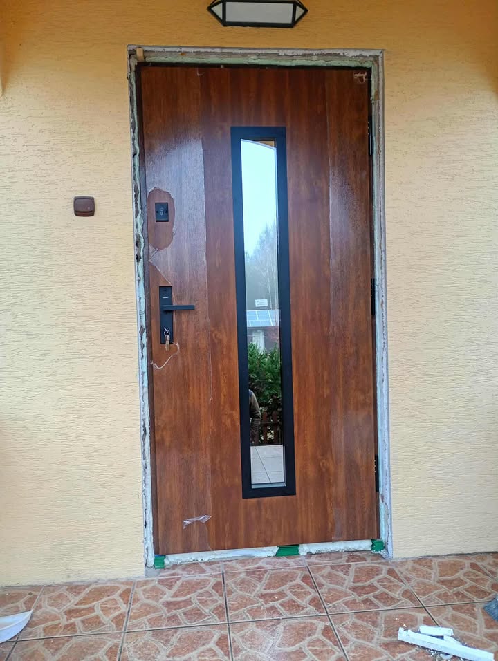 Drzwi zewnętrzne z montażem Opoczno 2026