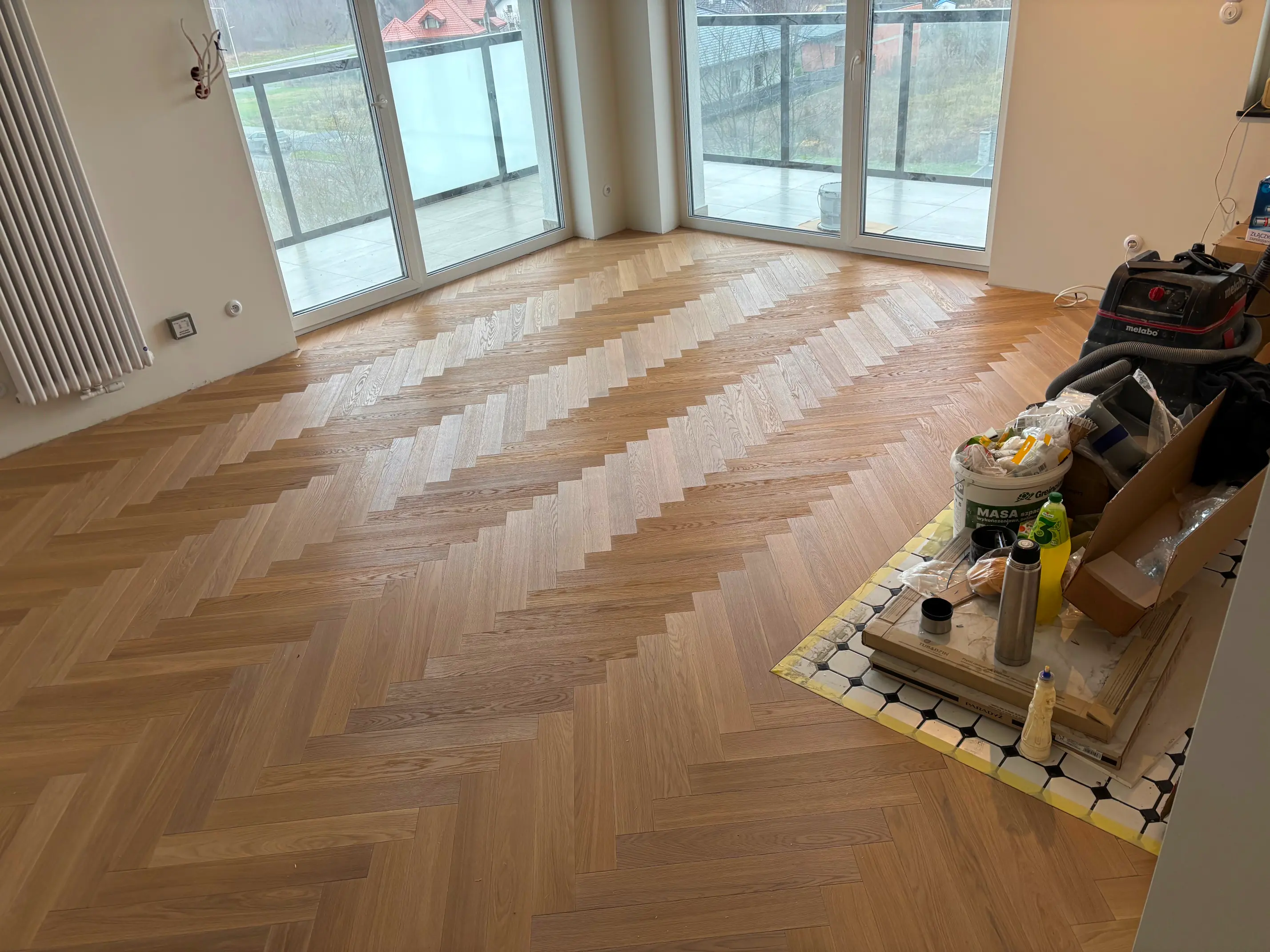 Montaż paneli podłogowych Opoczno Jodełka 2026